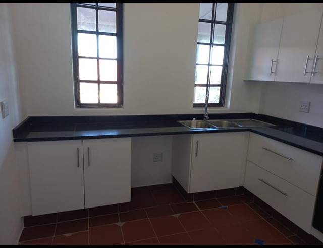 2 BEDROOM APARTMENT FOR SALE IN ESSENWOOD